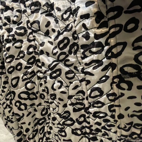Chicos Reversible Black White Quilted Print Leopard Blazer Jacket-Size L - Picture 8 of 10